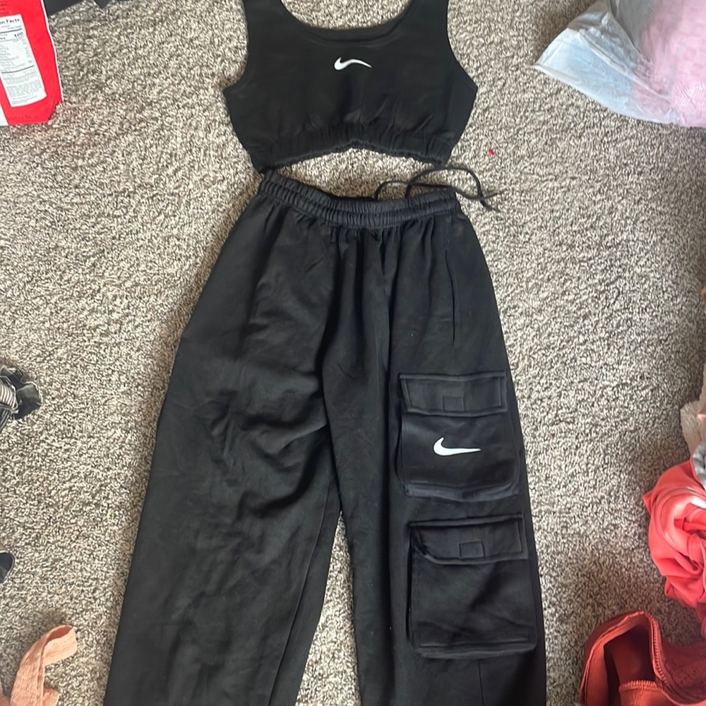 Black Nike lounge set